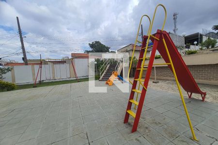 Apartamento à venda com 76m², 2 quartos e 1 vaga Apartamento à venda com 76m², 2 quartos e 1 vagaÁrea comum - Playground