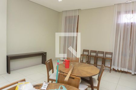 Apartamento para alugar com 52m², 2 quartos e 1 vagaÁrea comum - Salão de festas