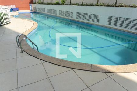 Apartamento para alugar com 52m², 2 quartos e 1 vagaÁrea comum - Piscina