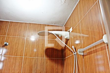 Casa à venda com 202m², 2 quartos e 2 vagasBanheiro