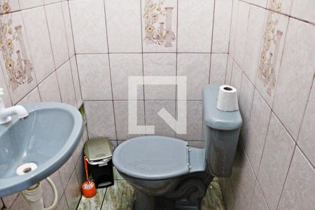 Casa à venda com 202m², 2 quartos e 2 vagasLavabo