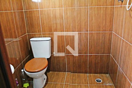 Casa à venda com 202m², 2 quartos e 2 vagasBanheiro