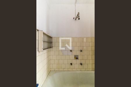 Apartamento à venda com 130m², 2 quartos e sem vagaBanheiro