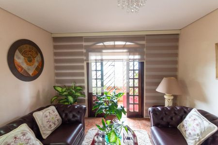 Sala 2 de casa à venda com 7 quartos, 428m² em Vila Santana, São Paulo