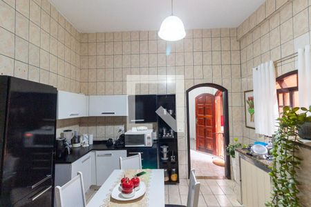 Casa à venda com 428m², 7 quartos e 4 vagasCozinha 2