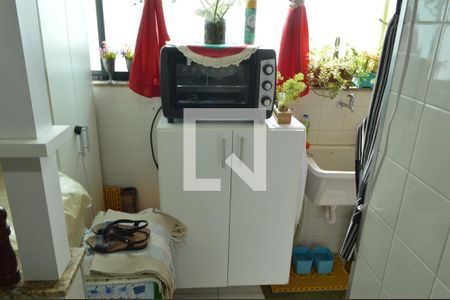 Apartamento à venda com 82m², 3 quartos e 1 vagaÁrea de Serviço