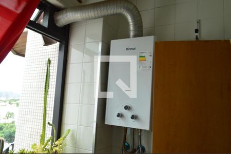 Apartamento à venda com 82m², 3 quartos e 1 vagaÁrea de Serviço