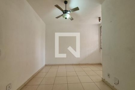 Sala de apartamento para alugar com 2 quartos, 43m² em Piedade, Rio de Janeiro
