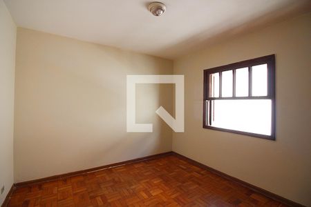 Quarto 2 de casa para alugar com 2 quartos, 350m² em Taboão, São Bernardo do Campo