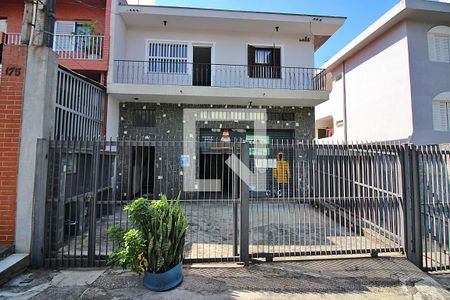 Casa para alugar com 350m², 2 quartos e 4 vagasFachada 