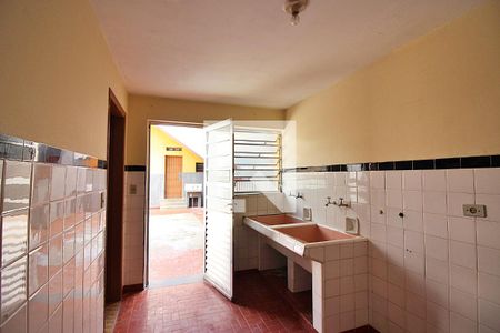 Casa para alugar com 350m², 2 quartos e 4 vagasLavanderia 2