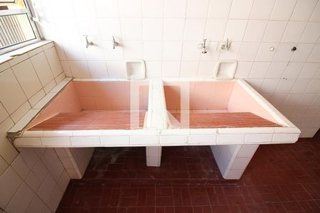 Casa para alugar com 350m², 2 quartos e 4 vagasLavanderia 2