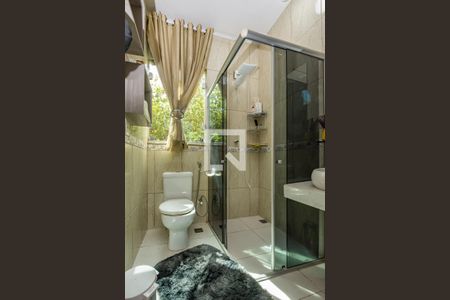 Casa à venda com 463m², 5 quartos e 5 vagas Casa à venda com 463m², 5 quartos e 5 vagasBanheiro Social