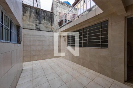 Casa à venda com 115m², 2 quartos e 3 vagasÁrea externa