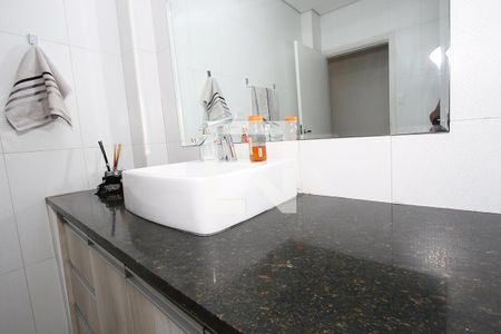 Banheiro Corredor de apartamento à venda com 3 quartos, 160m² em Pinheiros, São Paulo