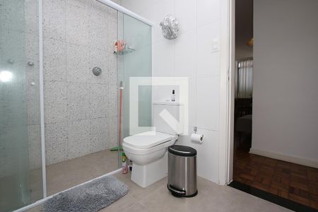 Banheiro Corredor de apartamento à venda com 3 quartos, 160m² em Pinheiros, São Paulo