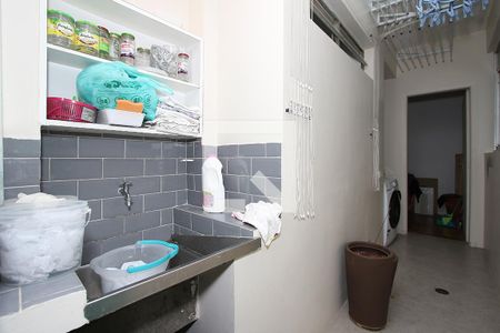 Apartamento à venda com 160m², 3 quartos e 1 vagaÁrea de Serviço