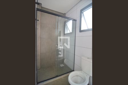 Banheiro de kitnet/studio para alugar com 1 quarto, 30m² em Marechal Rondon, Canoas