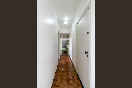 Corredor de apartamento para alugar com 2 quartos, 63m² em Parque São Jorge, São Paulo
