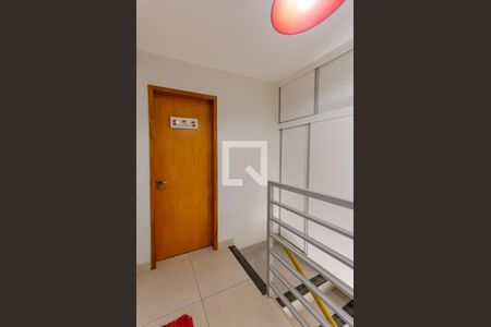 Sala de Estar de apartamento à venda com 2 quartos, 155m² em São João Batista, Belo Horizonte