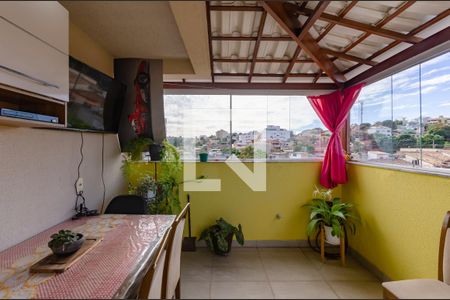 Cobertura de apartamento à venda com 2 quartos, 155m² em São João Batista, Belo Horizonte