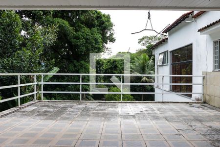 Casa à venda com 500m², 4 quartos e 2 vagasSalão de Festas