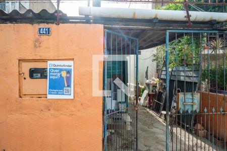 Casa à venda com 90m², 4 quartos e 1 vaga Casa à venda com 90m², 4 quartos e 1 vagaFachada