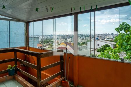 Casa à venda com 90m², 4 quartos e 1 vaga Casa à venda com 90m², 4 quartos e 1 vagaVaranda