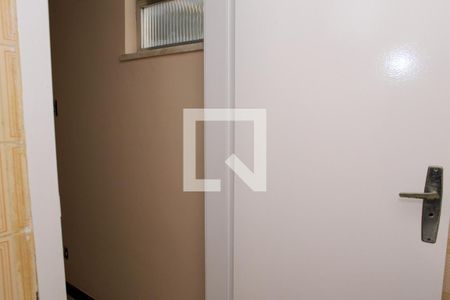 Apartamento à venda com 83m², 2 quartos e 1 vaga Apartamento à venda com 83m², 2 quartos e 1 vagaBanheiro de Serviço