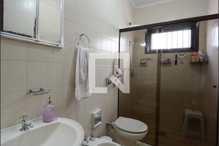 Casa à venda com 214m², 3 quartos e 2 vagasBanheiro Social