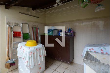 Casa à venda com 214m², 3 quartos e 2 vagasÁrea de Serviço