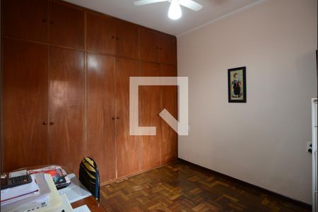 Casa à venda com 214m², 3 quartos e 2 vagasQuarto 3