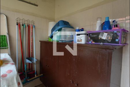 Casa à venda com 214m², 3 quartos e 2 vagasÁrea de Serviço