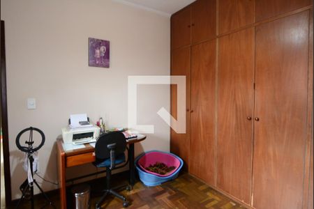 Casa à venda com 214m², 3 quartos e 2 vagasQuarto 3