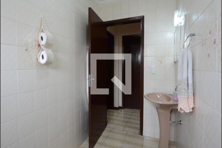 Casa à venda com 214m², 3 quartos e 2 vagasBanheiro Social 2