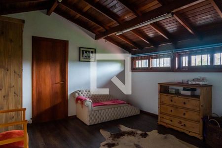 Casa à venda com 464m², 5 quartos e 2 vagasQuarto 3