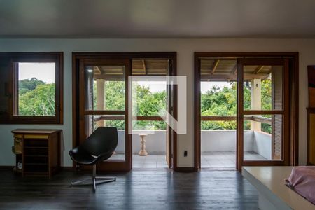 Casa à venda com 464m², 5 quartos e 2 vagasSuíte