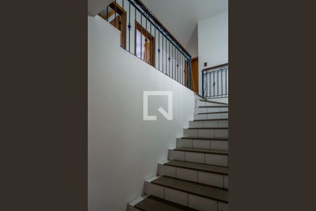 Casa à venda com 464m², 5 quartos e 2 vagasEscada