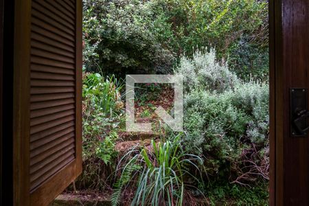 Casa à venda com 464m², 5 quartos e 2 vagasQuarto 2