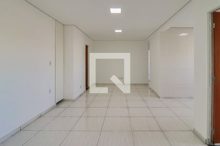 Sala de casa para alugar com 3 quartos, 200m² em Boa Vista, Belo Horizonte