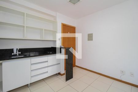 Sala e Cozinha de kitnet/studio para alugar com 1 quarto, 29m² em Comércio Residencial Norte 704/705, Brasília