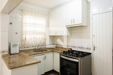 Casa à venda com 170m², 3 quartos e 2 vagasCozinha