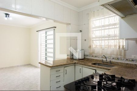 Casa à venda com 170m², 3 quartos e 2 vagasCozinha