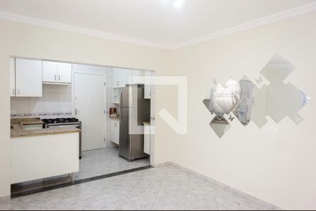 Casa à venda com 170m², 3 quartos e 2 vagasCozinha