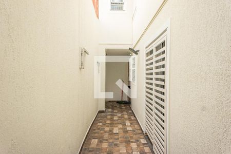 Casa à venda com 170m², 3 quartos e 2 vagasCorredor 