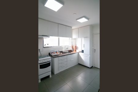 Apartamento à venda com 145m², 3 quartos e 2 vagas Apartamento à venda com 145m², 3 quartos e 2 vagasCozinha