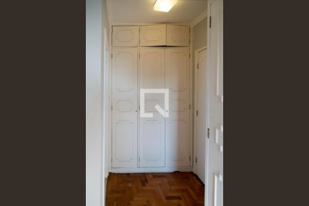 Apartamento à venda com 145m², 3 quartos e 2 vagas Apartamento à venda com 145m², 3 quartos e 2 vagasQuarto 3 - Suíte