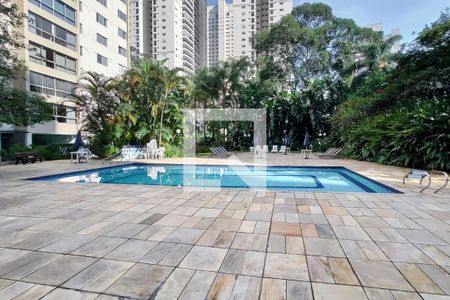 Apartamento à venda com 145m², 3 quartos e 2 vagas Apartamento à venda com 145m², 3 quartos e 2 vagasPiscina