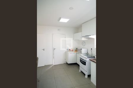 Apartamento à venda com 145m², 3 quartos e 2 vagas Apartamento à venda com 145m², 3 quartos e 2 vagasCozinha