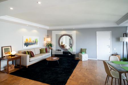 Sala de apartamento à venda com 3 quartos, 145m² em Campo Belo, São Paulo